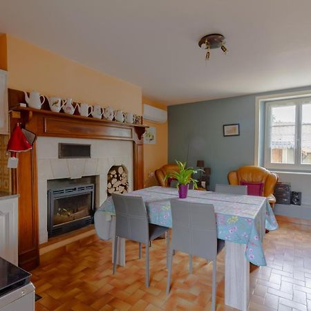 Gite Des Croix Bancaud Jumilhac-le-Grand 外观 照片