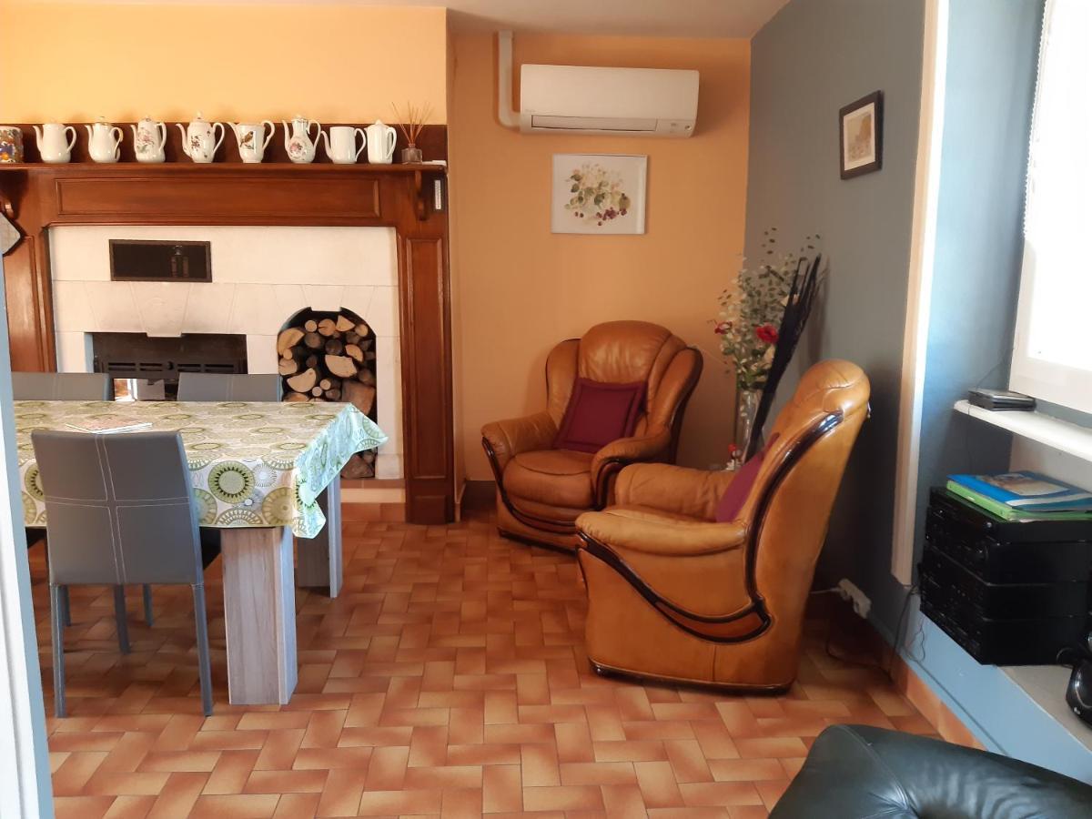 Gite Des Croix Bancaud Jumilhac-le-Grand 外观 照片