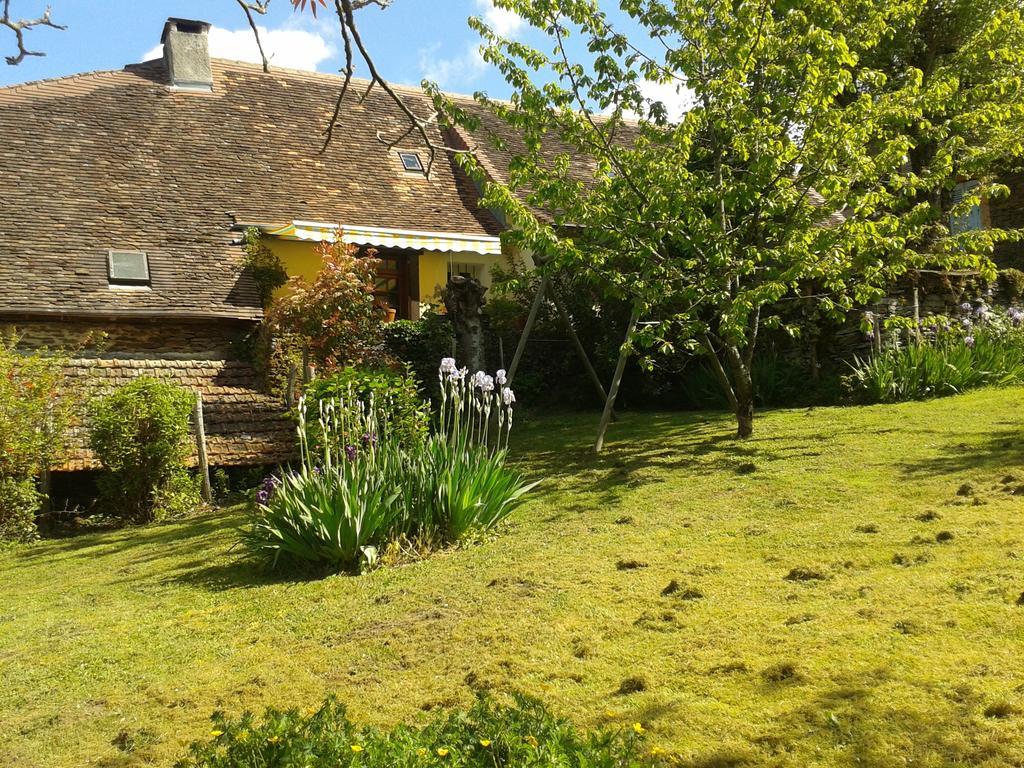 Gite Des Croix Bancaud Jumilhac-le-Grand 外观 照片